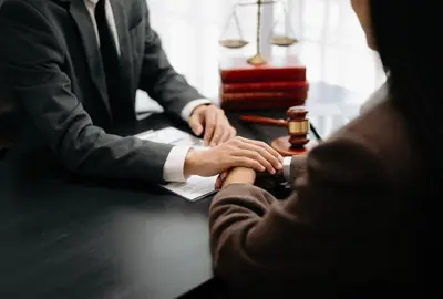 Lawyer offering legal advice to face deportation and expulsion in the United States Lawyer offering legal advice to face deportation and expulsion in the United States