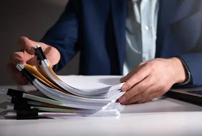 Lawyer avoiding deportation by sending a document to the American court