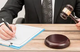 Judge is considering the case of an offender who violated his supervision order in Dallas